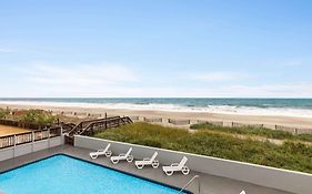 Days Inn By Wyndham Myrtle Beach-Beach Front